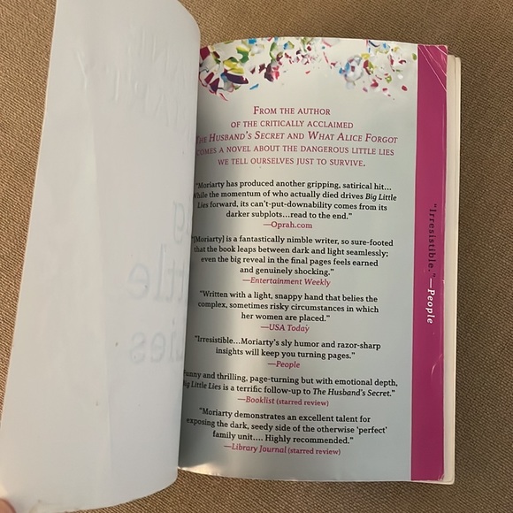 Big Little Lies by Liane Moriarty Paperback - Picture 3 of 6